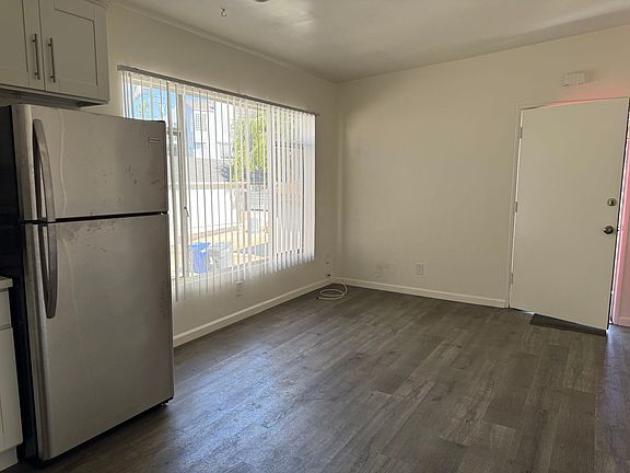 3rd image of 330 Sierra St APT E