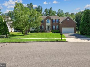407 Arnold Dr, Florence, NJ 08518