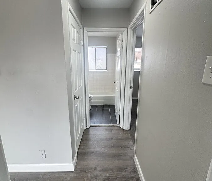 10952 Saxonhall Dr #2 — Photo 14