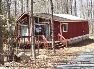 2214 Maple Leaf Ct, Pocono Lake, PA 18347