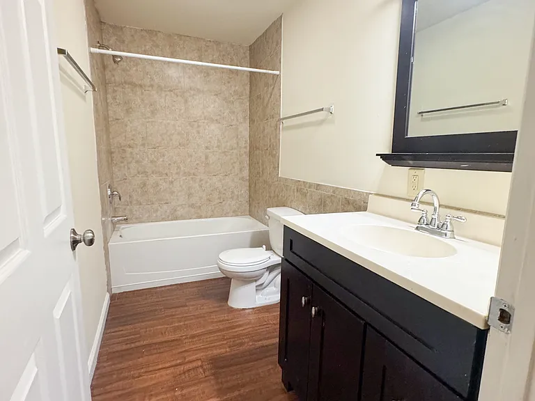 1665 Mayhew St — Photo 16