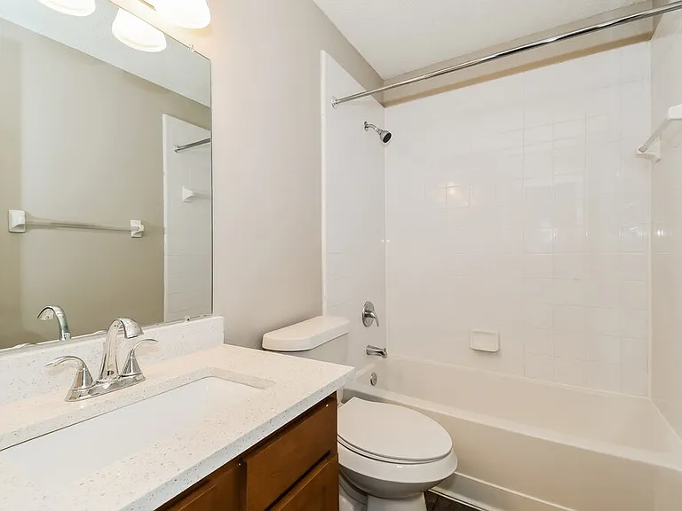 1141 Brookwood Bluff Rd E — Photo 15