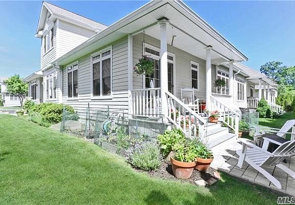 2nd image of 283 S Ocean Ave #283