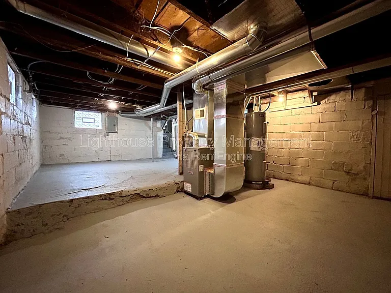 1768 Elwood St — Photo 14