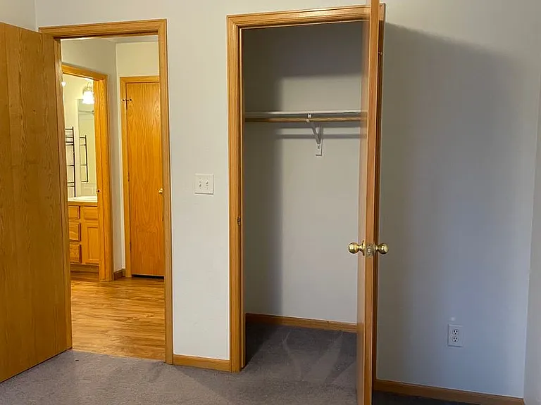 124 Rock Bridge Dr — Photo 23