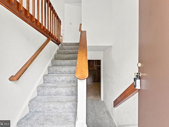 3rd image of 7179 Sunrise Ct