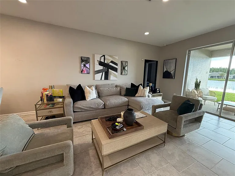 5314 Amersham Ln — Photo 6
