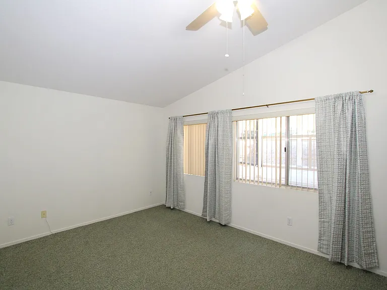 10770 Deerfield Dr — Photo 12