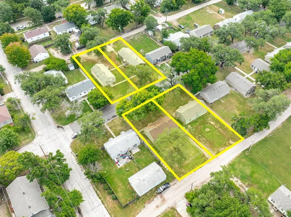 810 S Terrace Dr, Wichita, KS 67218