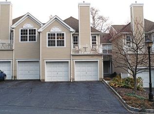 64 Springholm Dr, Berkeley Heights, NJ 07922