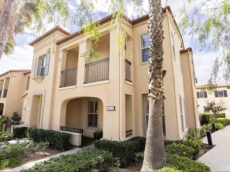 20335 Paseo Meriana — Photo 3