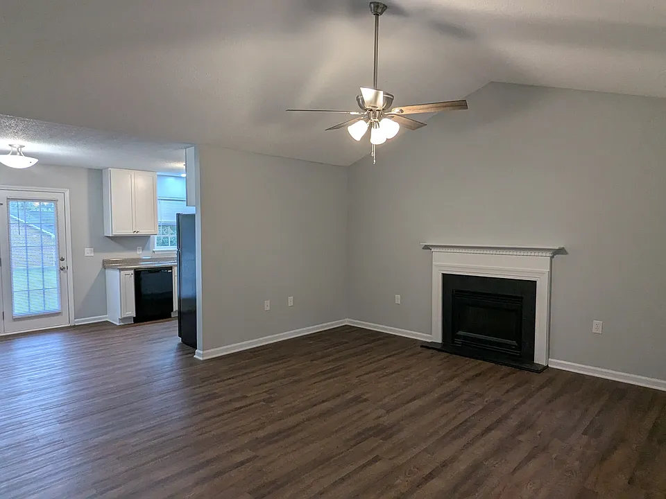 620 Harkey Rd #620