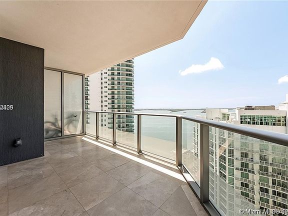 5th image of 1300 Brickell Bay Dr #30