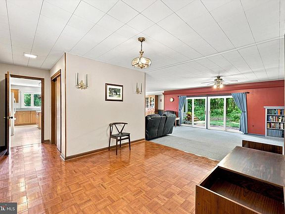2nd image of 165 Godshall Rd