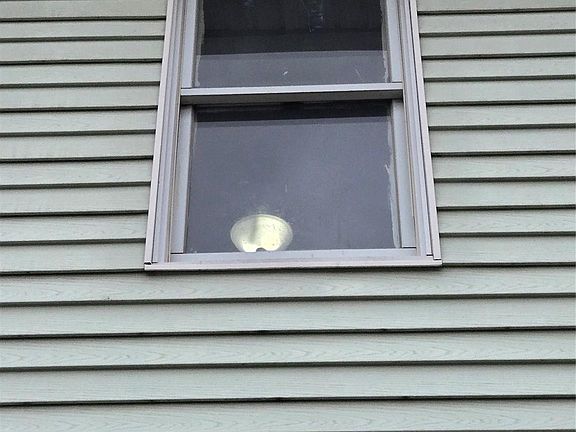 4th image of 14857 Stoepel St