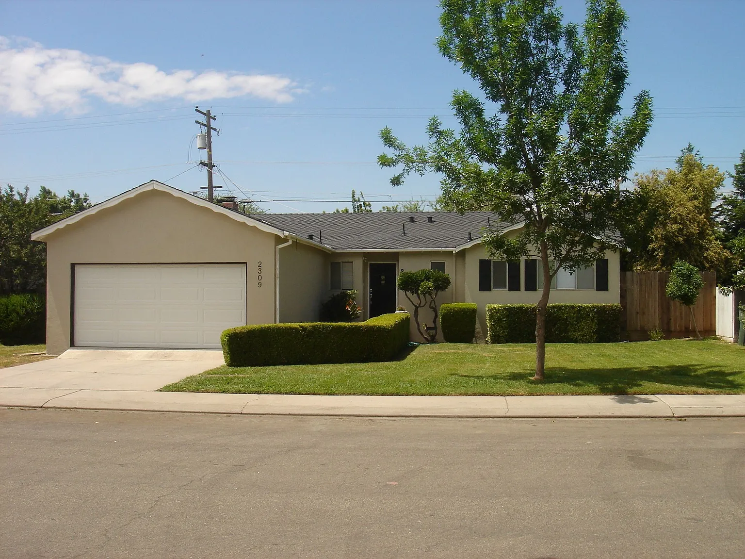 2309 Jasmin Ave photo 1