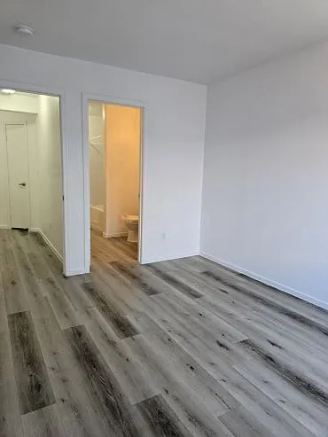 4333 Woodwell St #0 — Photo 7