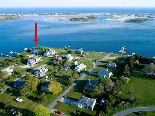 105 Starrett Dr, Charlestown, RI 02813