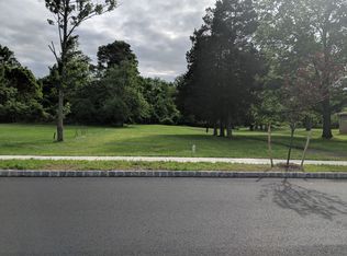 1222 Brookside Rd, Piscataway, NJ 08854