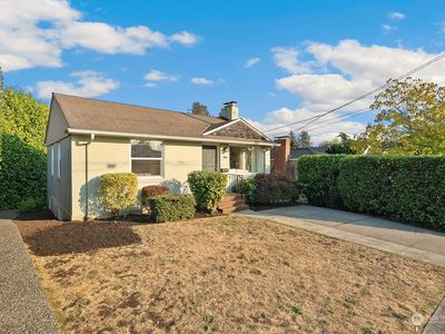 8246 Corliss Avenue N, Seattle, WA, 98103