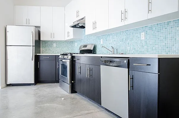 Rented by Flatiron Real Estate Advisors LLC | media 10