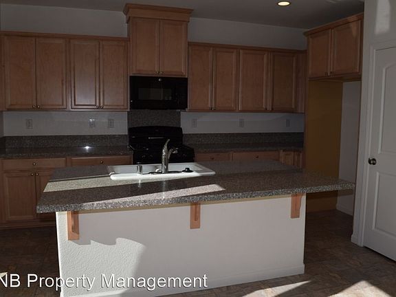 4th image of 9081 Hourglass Cir