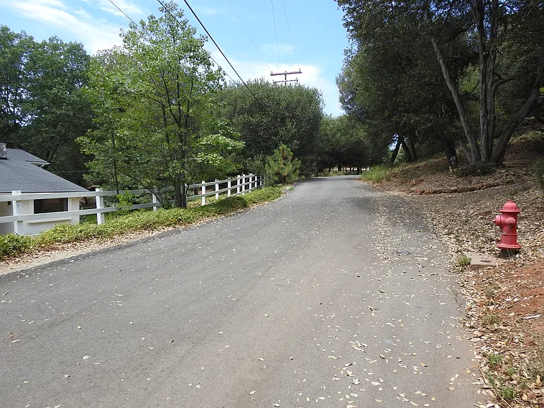 5041 Pine Ridge Ave — Photo 27