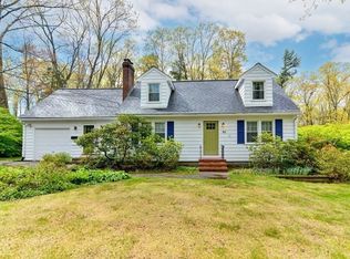85 Pine Ridge Dr, Franklin, MA 02038