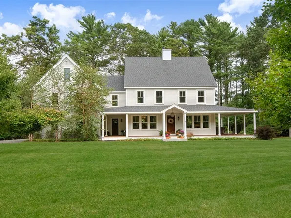 9 Modoc St, Duxbury, MA 02332