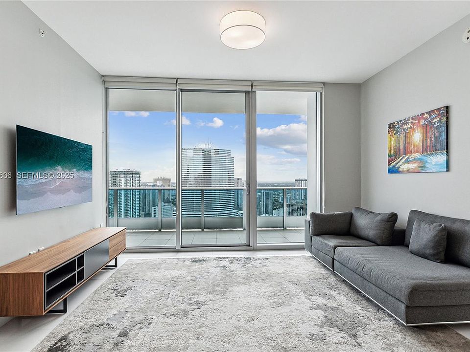1st image of 200 Biscayne Boulevard Way APT 4912