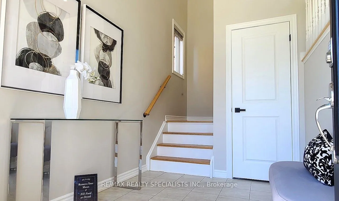 4 bed, $3,200 — Photo 2