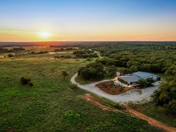 3773 Cottonwood Creek Rd, Saint Jo, TX 76265