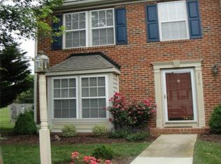 5310 Golf Villa Ln, Glen Allen, VA 23059