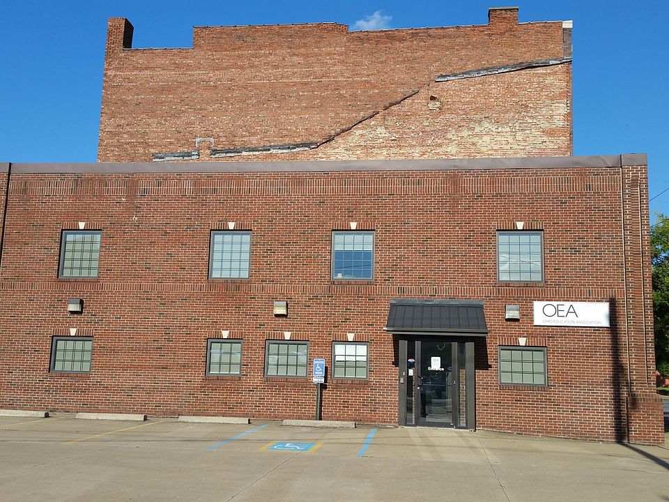1st image of 223 Main St