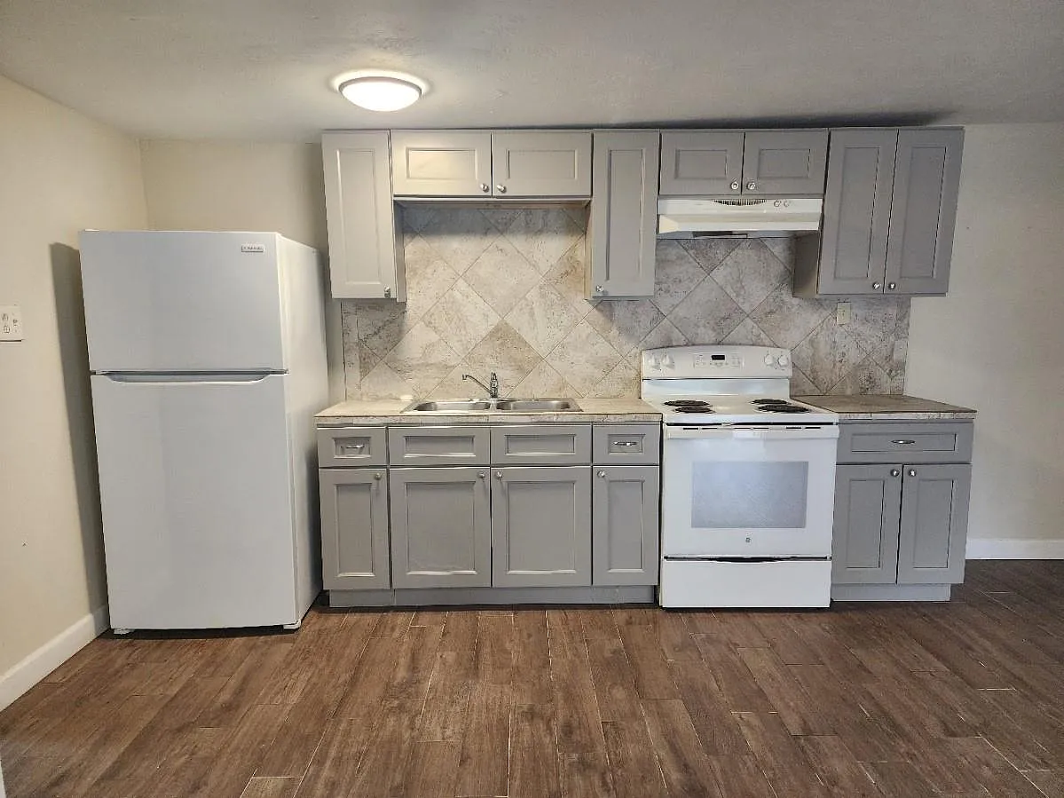 1 bed, 1.0 bath, 468 sqft, $750 — Photo 1