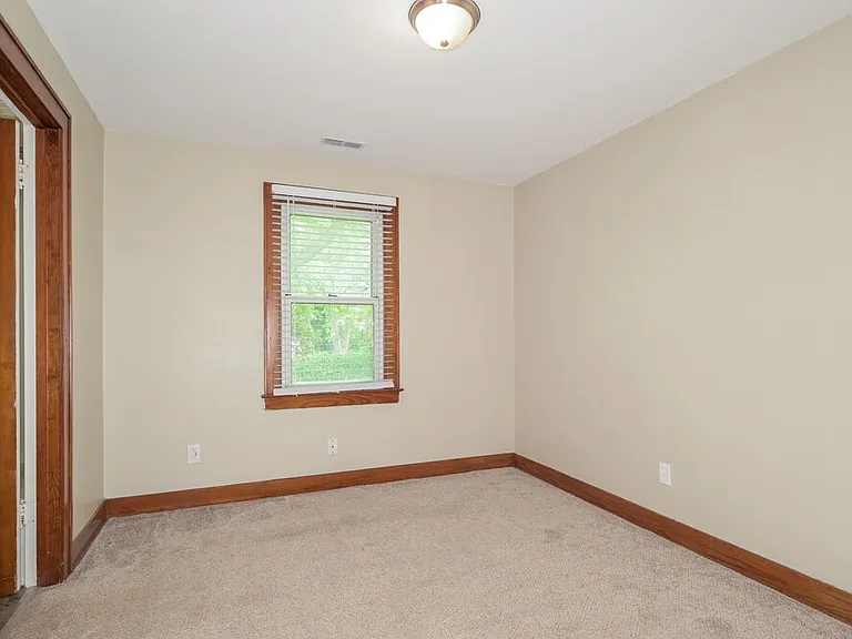 1836 Morven Ave — Photo 13