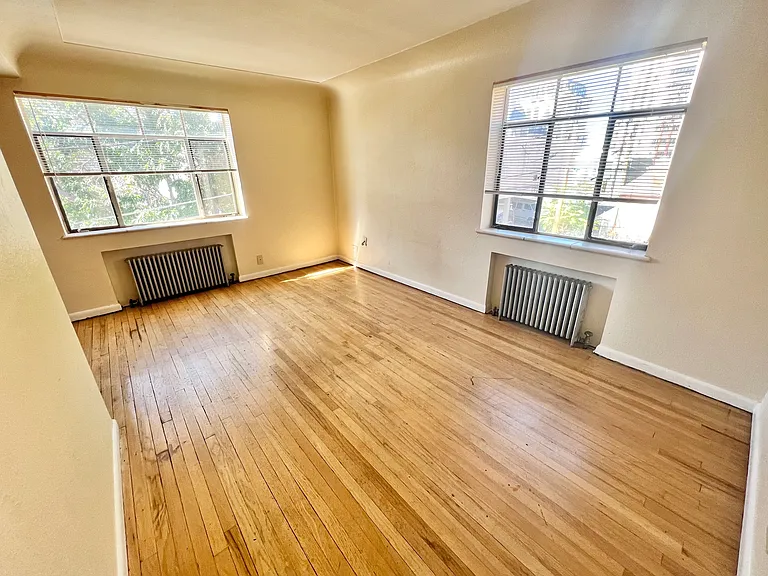 Experience the charm of abundant natural light in this inviting space, perfect for relaxation. Experience the charm of abundant natural light in this inviting space, perfect for relaxation.