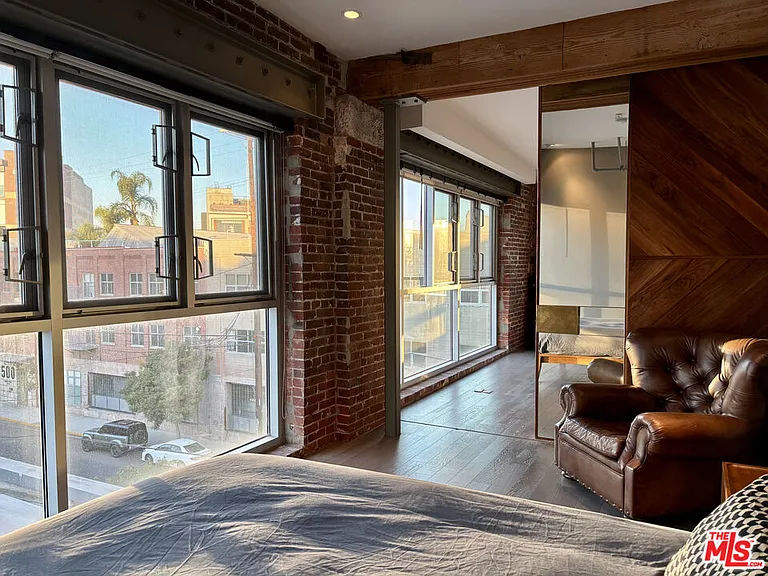 527 Molino St #401 — Photo 19