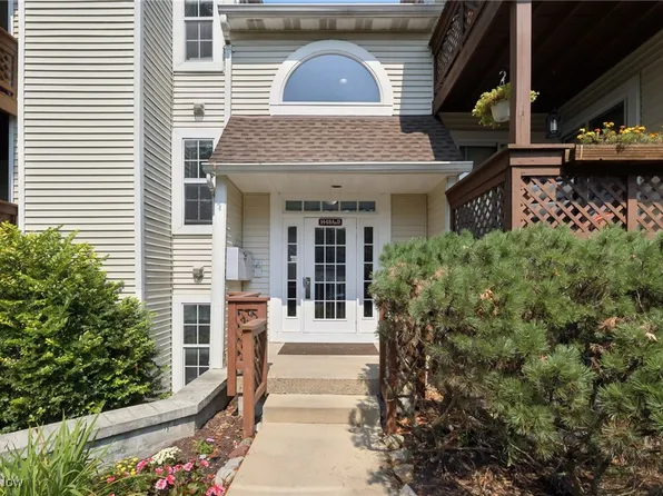 1448 Cedarwood Dr APT A2, Westlake, OH 44145