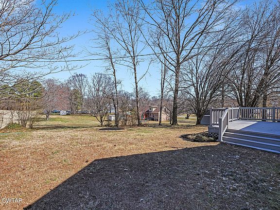 3rd image of 32 Dove Dr