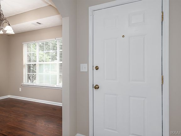 3rd image of 9528 Colleton Pl
