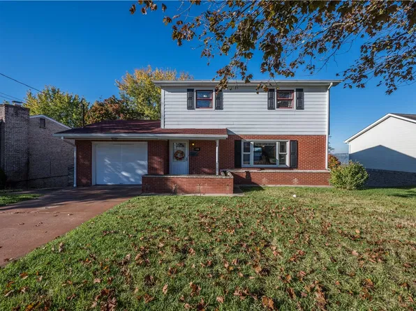 140 Victoria Dr, White Oak, PA 15131