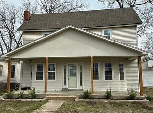 506 E 6th St, Cherryvale, KS 67335