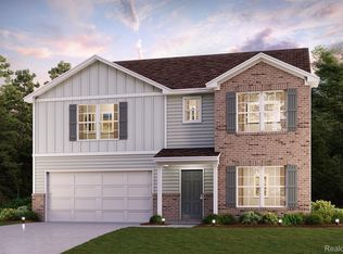 2350 Scenic Hollow Dr, Grand Blanc, MI 48439