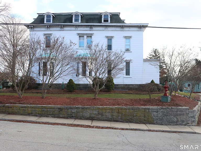 40 Franklin St — Photo 9