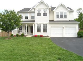 9301 Deborah Ct, Manassas Park, VA