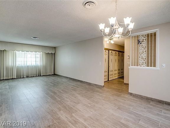 4th image of 3919 Ivyhill Ave