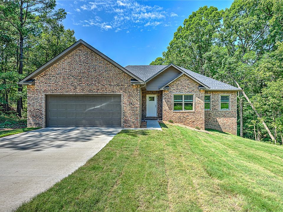 1st image of 76 Stoneykirk Dr