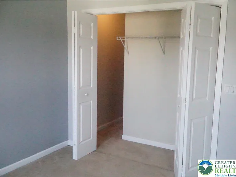 737 Trout Creek Ln — Photo 38