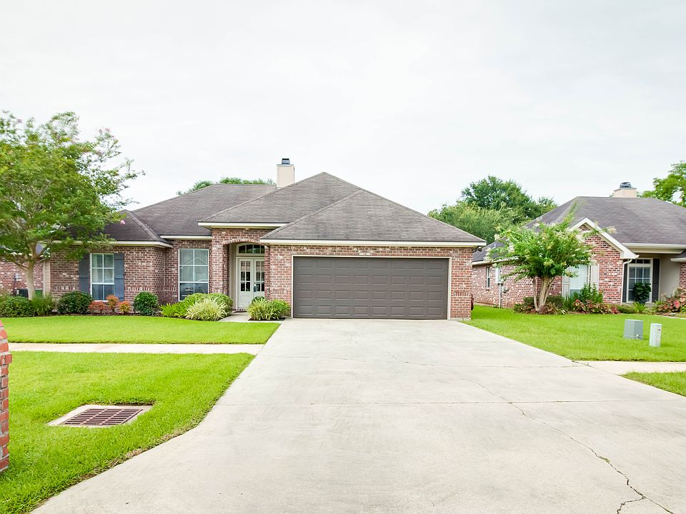 1st image of 206 Manning Dr